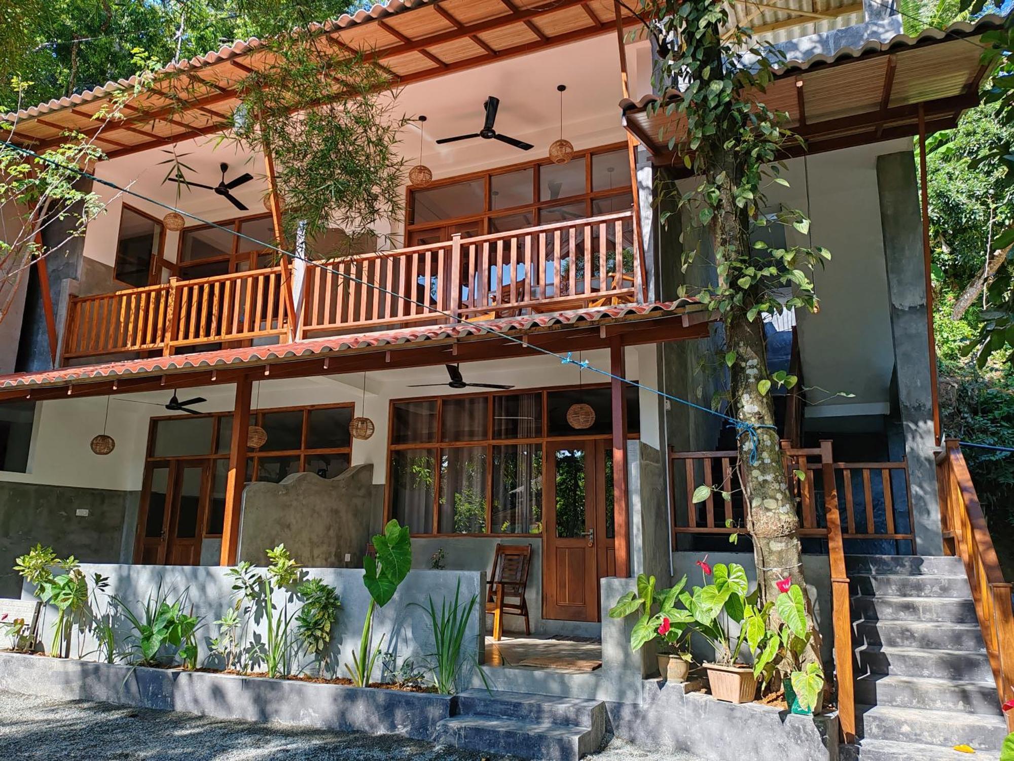 Hotel The Jungle View Mirissa Zimmer foto